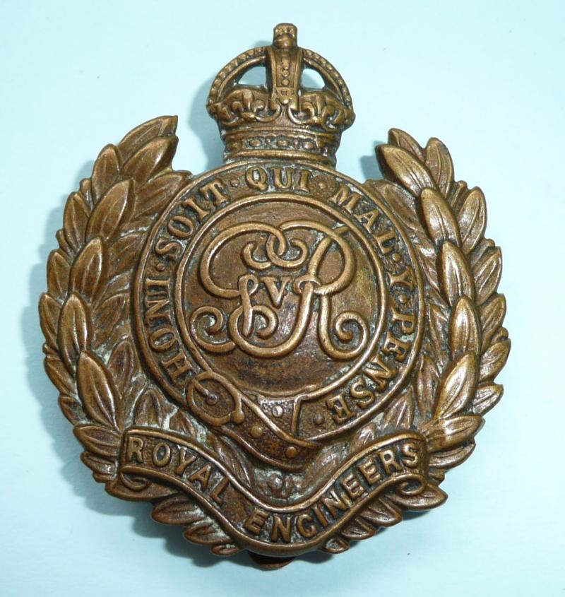 WW1 Royal Engineers (RE) GV Cypher Non voided Economy Issue Gilding Metal Brass Cap Badge