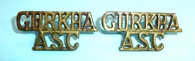 Gurkha ASC (Army Service Corps) Pair of cast brass metal shoulder titles, circa 1958-65