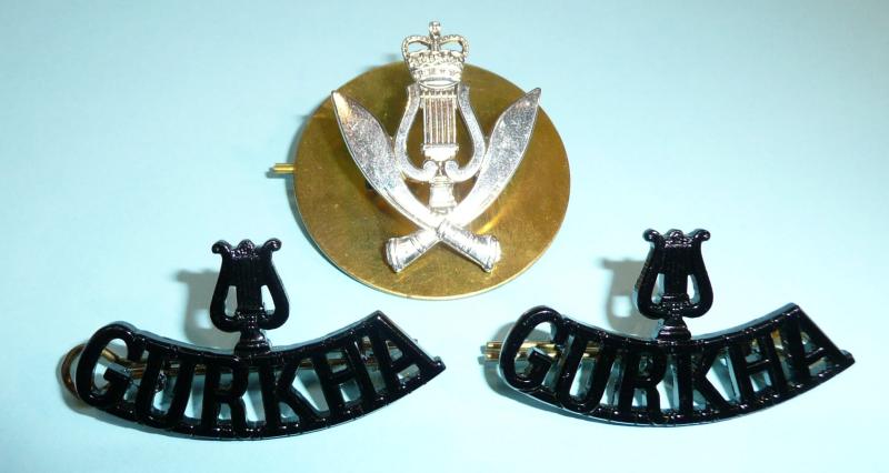 The Band Of The Brigade Of Gurkhas – Cap Badge & Matched Pair of Shoulder Titles