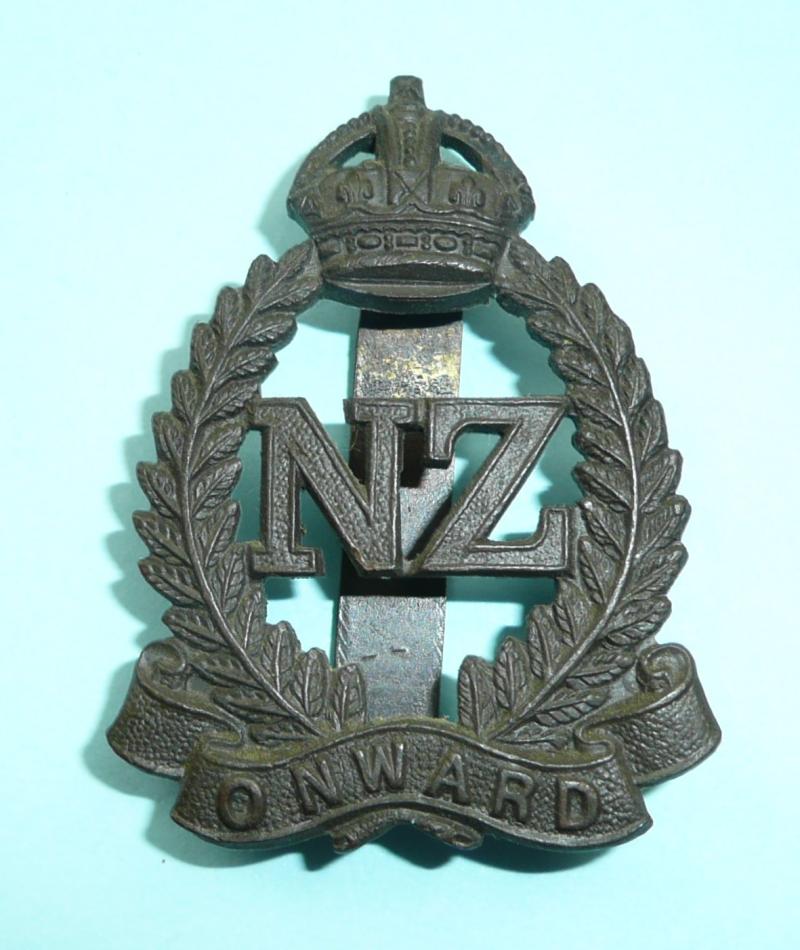 WW2 - 2nd New Zealand Expeditionary Force (2NZEF) Bronze Cap Badge