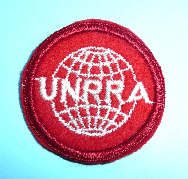 UNRRA Beret Woven White on Red Cloth Badge, 1943 - 1948