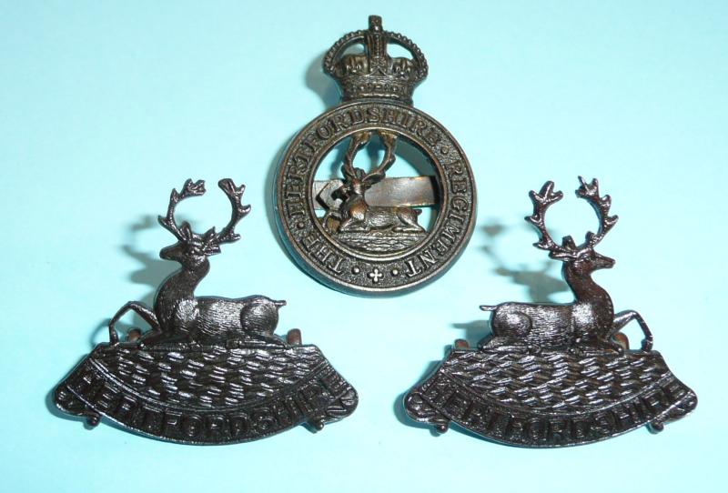 Hertfordshire Regiment (TA) Officer's OSD Cap Badge (Blades) and Matched Facing Pair of OSD Collar Badges