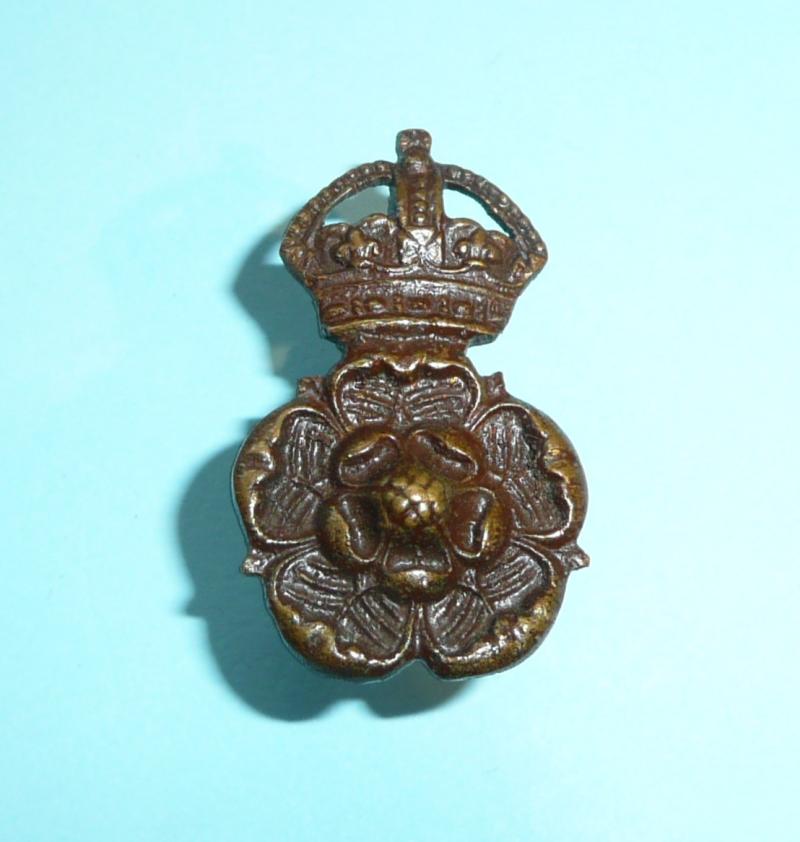 The Queen's Own Yorkshire Dragoons Officer's OSD Bronze Cap Badge, King's Crown, Blades