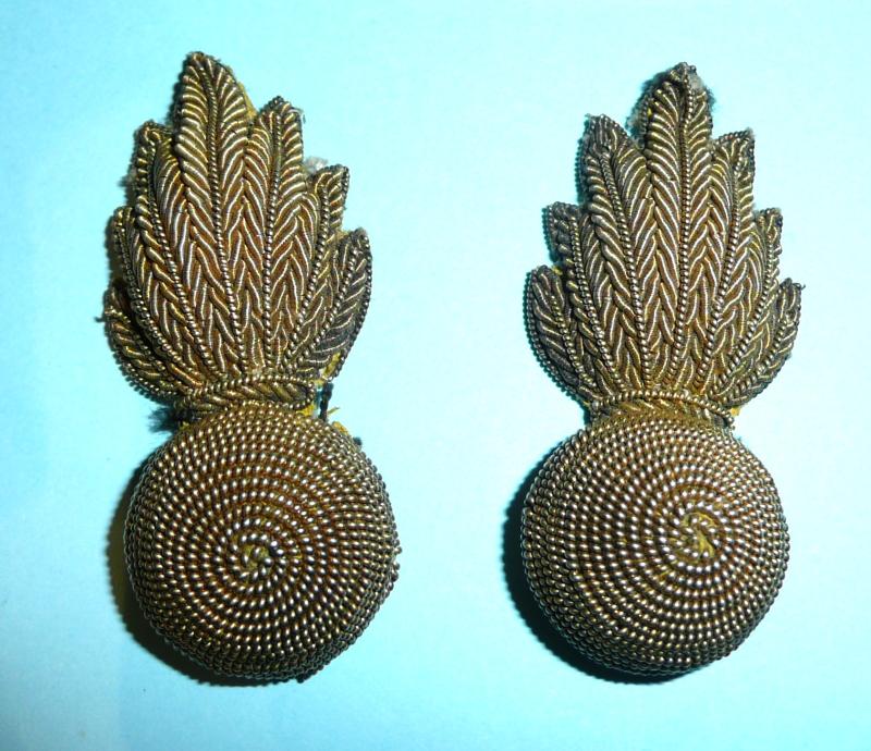 Matched Pair of Royal Artillery Officer's Gold Bullion Thread Grenade Collar Badges