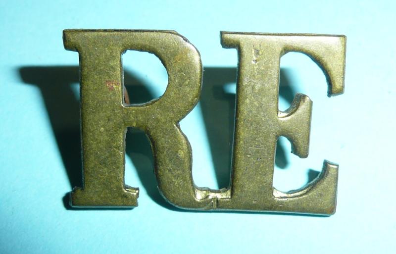 Royal Engineer (RE) Brass Metal Shoulder Title