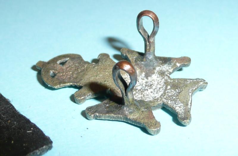 British Indian Army - Royal Garwal Regiment Officer's Field Service Cap Badge