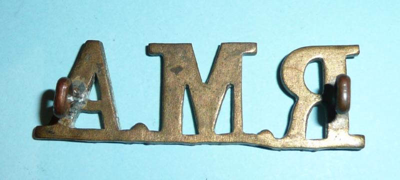 WW1 RMA Royal Marine Artillery Other Ranks Brass Metal Shoulder Title