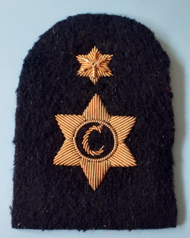 British Royal Navy Rating No 1 Dress Gold Bullion Wire Embroidered Arm Trade Badge - Leading Cook Rating