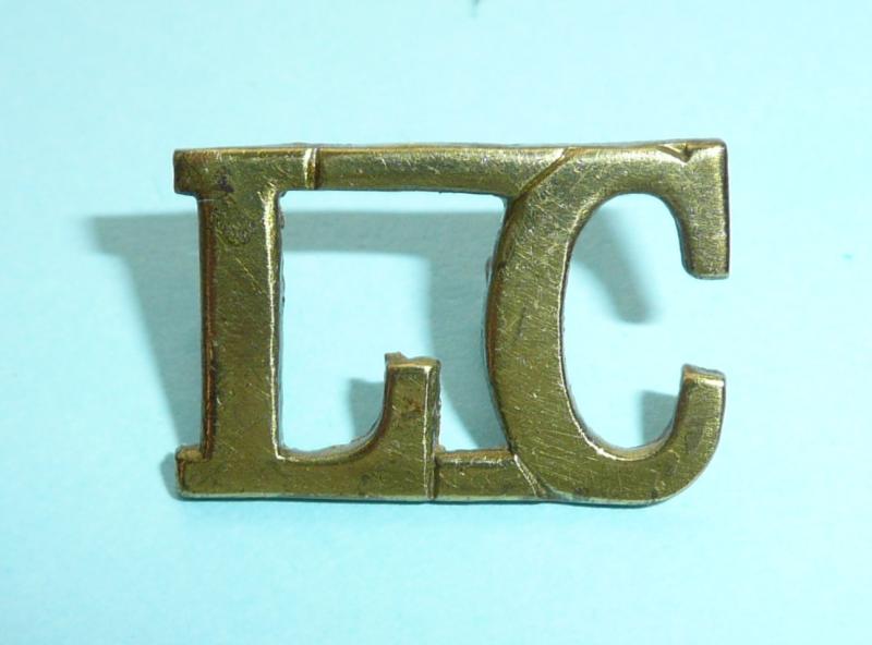 WW1 LC Labour Corps Brass Shoulder Title