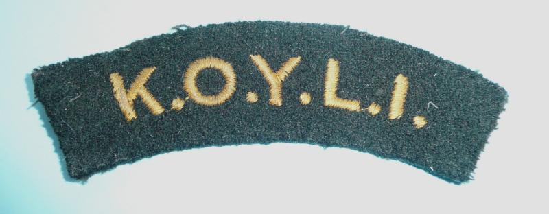 Cold War KOYLI (King's Own Yorkshire Light Infantry) Embroidered Yellow / Gold on Rifle Green Felt Cloth Shoulder Title