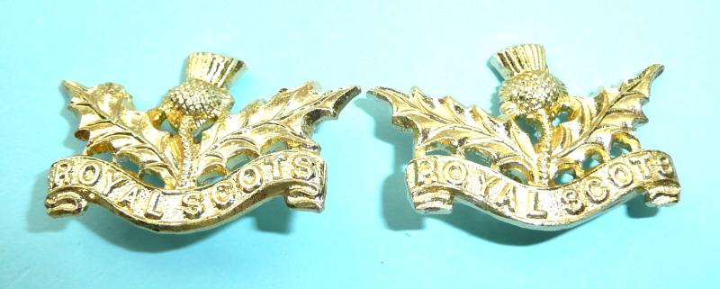 The Royal Scots Regiment Matched Facing Pair of Gold Coloured AA Anodised Staybrite Collar Badges