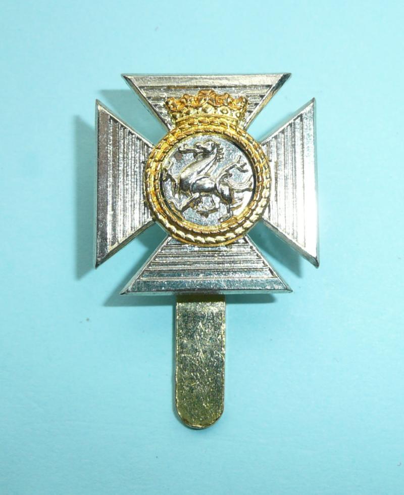 Duke of Edinburgh's Royal Regiment (Berkshire and Wiltshire) Bi-Metal Cap Badge - AMMO UK