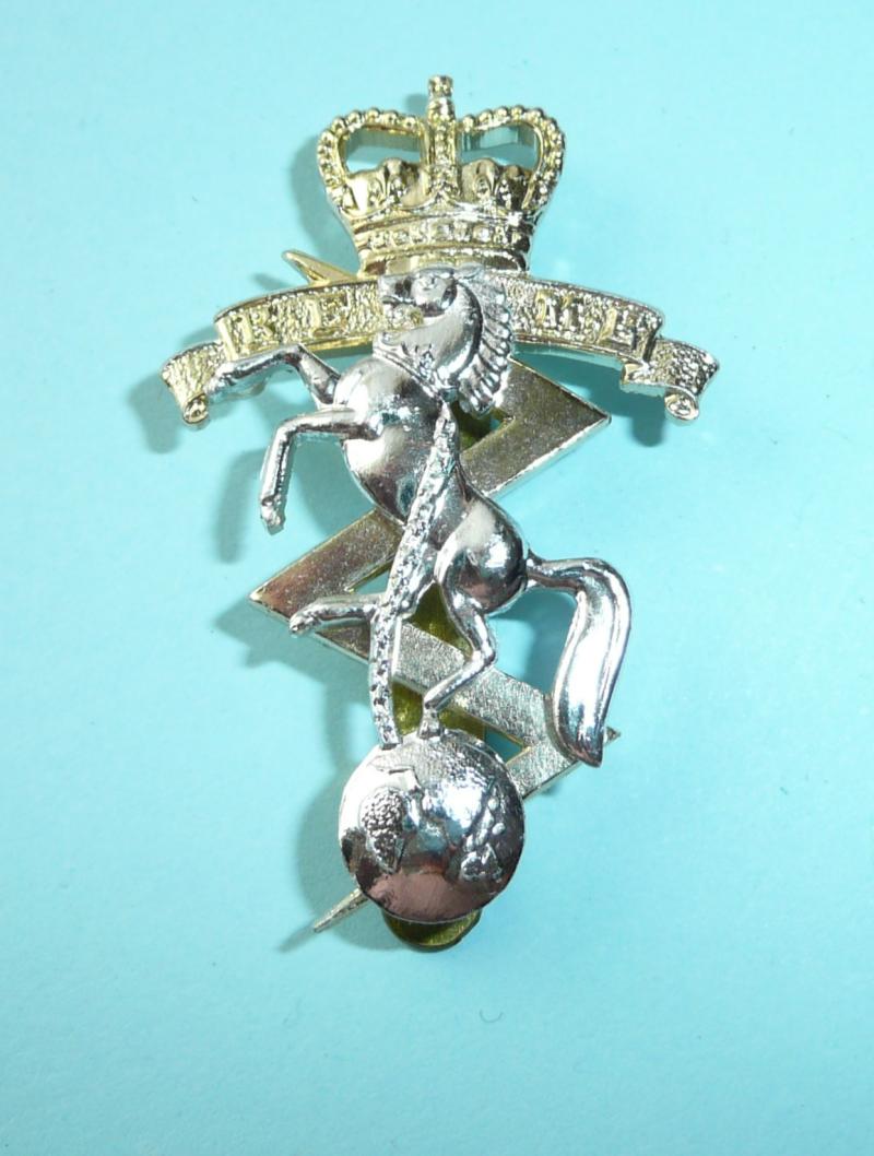 REME Other Ranks AA Anodised Staybrite Cap Badge, QEII issue - Gaunt London Brass Slider
