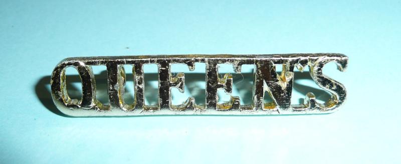 The Queen's Regiment AA Anodised Staybrite Shoulder Title