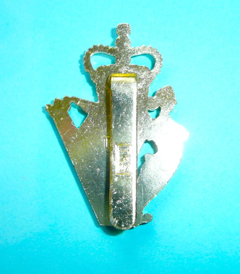 Ulster Defence Regiment / Royal Irish Regiment Other Ranks Gold Coloured AA Anodised Beret Cap Badge - Slider